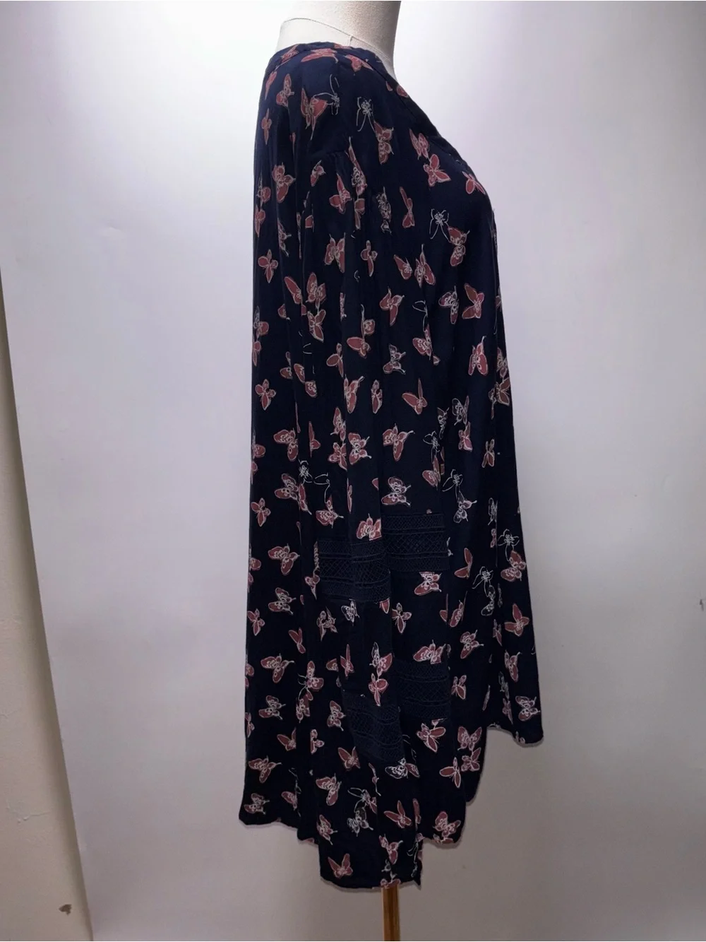 Lane Bryant Navy Button-Front Blouse with Butterfly Print Size 22/24